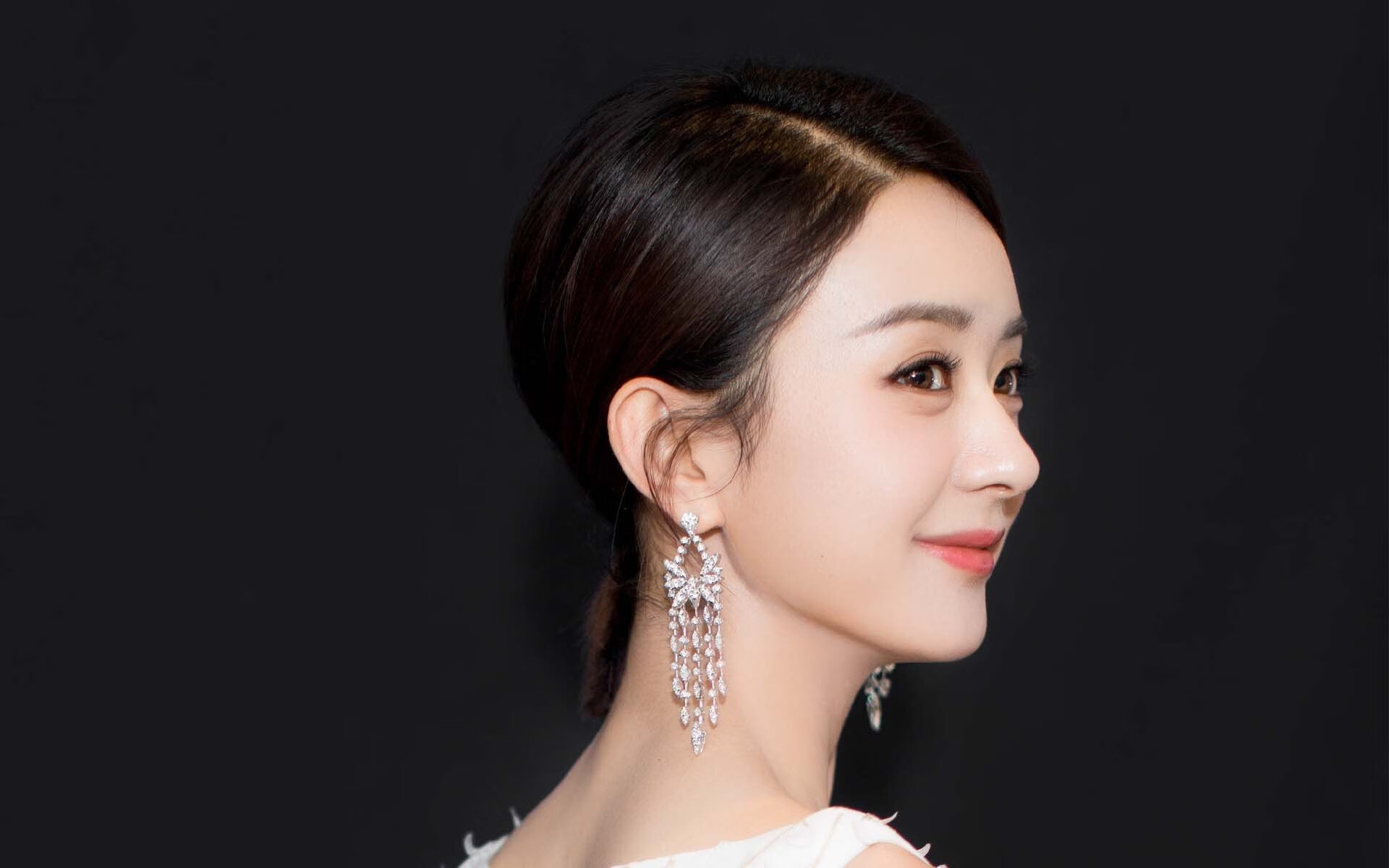 中锋在现代战术中的地位是否被边缘化,中锋在现代战术中的地位是否被边缘化了